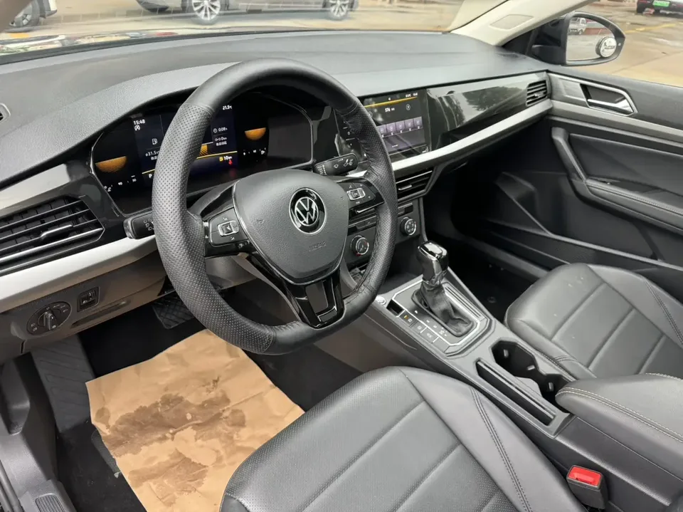 Volkswagen Lavida Lavida 2022 1.5L Automatic Comfort Edition 2022 — thumbnail 3