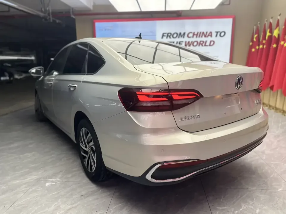 Volkswagen Lavida Lavida 2023 280TSI DSG Starry Sky Edition 2022 — thumbnail 2