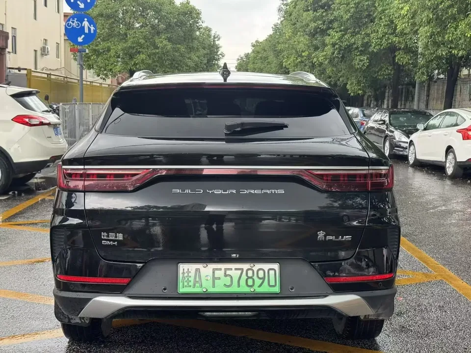 BYD Song PLUS DM Song PLUS DM 2021 DM-i 110KM 2WD Flagship 2022 — миниатюра 2