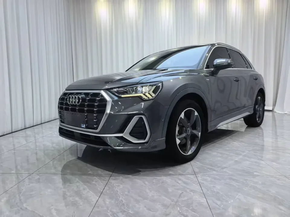 Audi Q3 Audi Q3 2022 35 TFSI Stylish Dynamic 2022 — photo 1, buy with delivery to Moscow