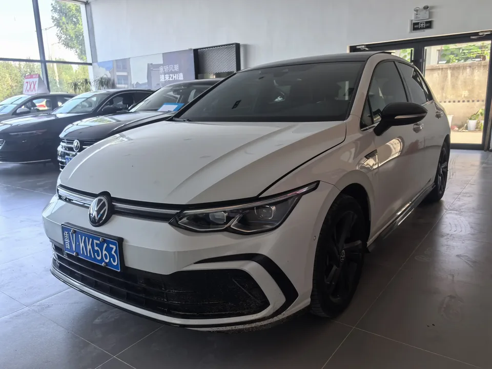Volkswagen Golf golf 2021 280TSI DSG R-Line 2022 — photo 1, buy with delivery to Moscow