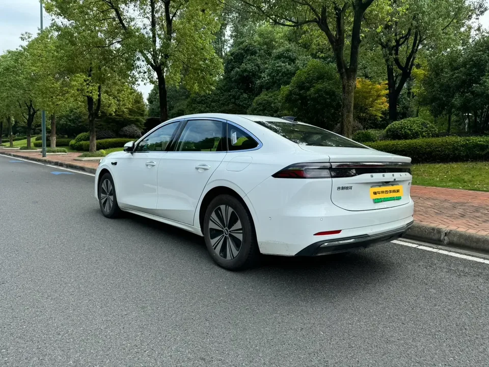 Geely Galaxy A7 EM Galaxy A7 EM 2025 150km Premium Edition 2025 — миниатюра 4
