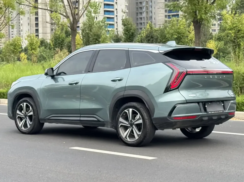 Geely Atlas L Boyue L 2025 Fourth generation 1.5TD DCT Sanhe 2025 — thumbnail 4