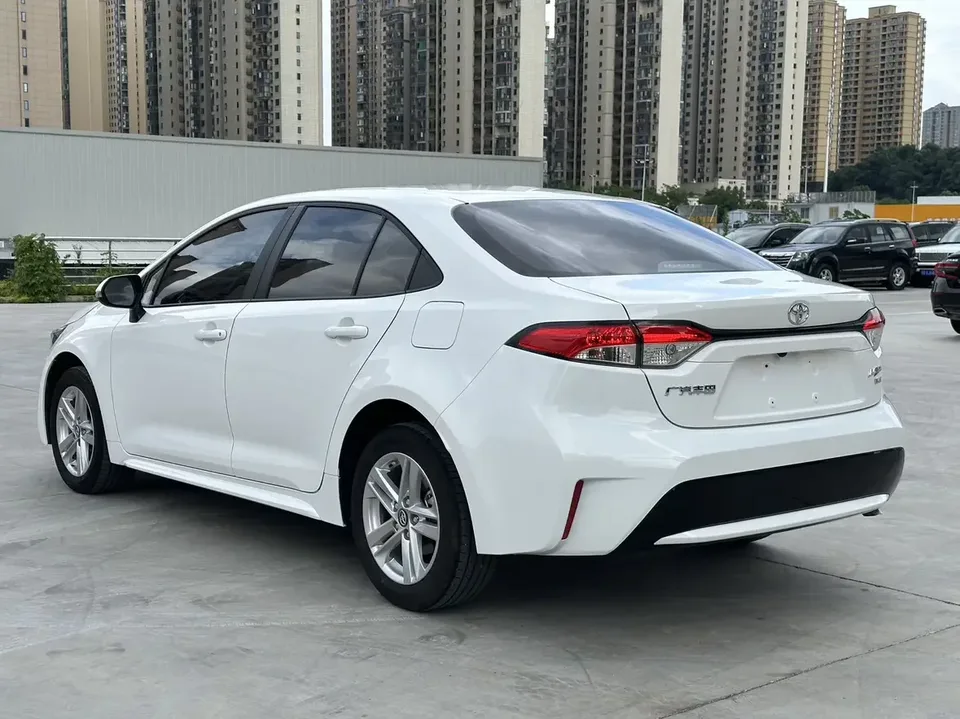 Toyota Levin Lei Ling 2021 185T CVT Deluxe Edition 2023 — thumbnail 2