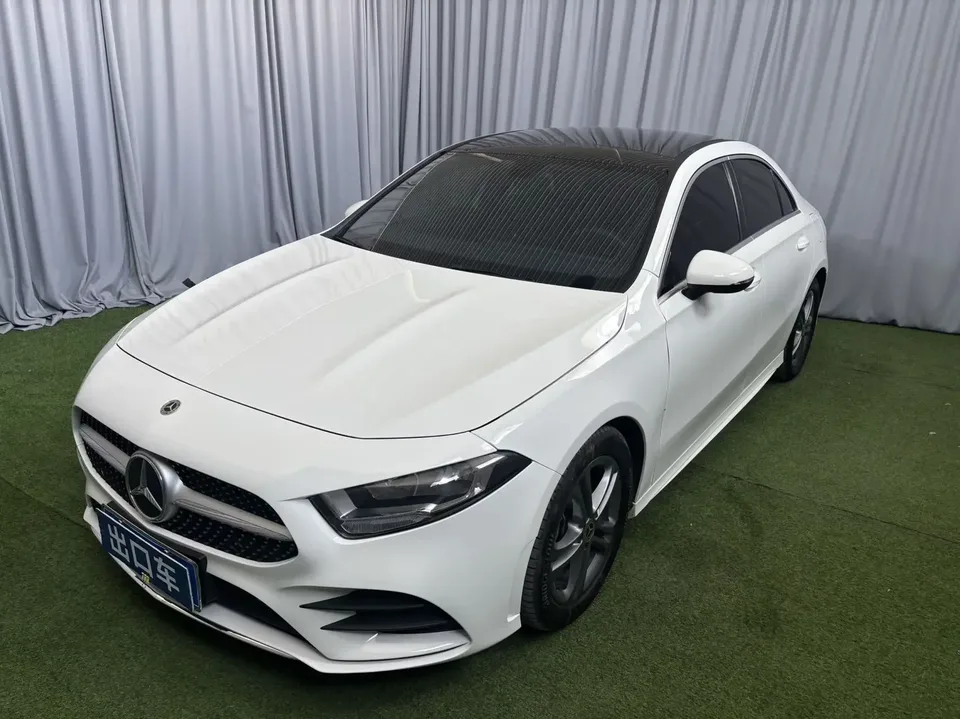 Mercedes-Benz Klasa A Mercedes Benz A Class 2022 A 180 L Sports Sedan 2022 — photo 1, buy with delivery to Moscow
