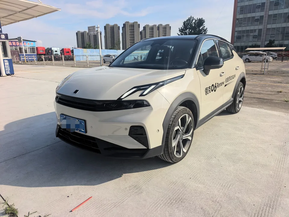 Lynk & Co 06 Lynk & Co 06 2025 Renew 1.5T Halo 2024 — photo 1, buy with delivery to Moscow