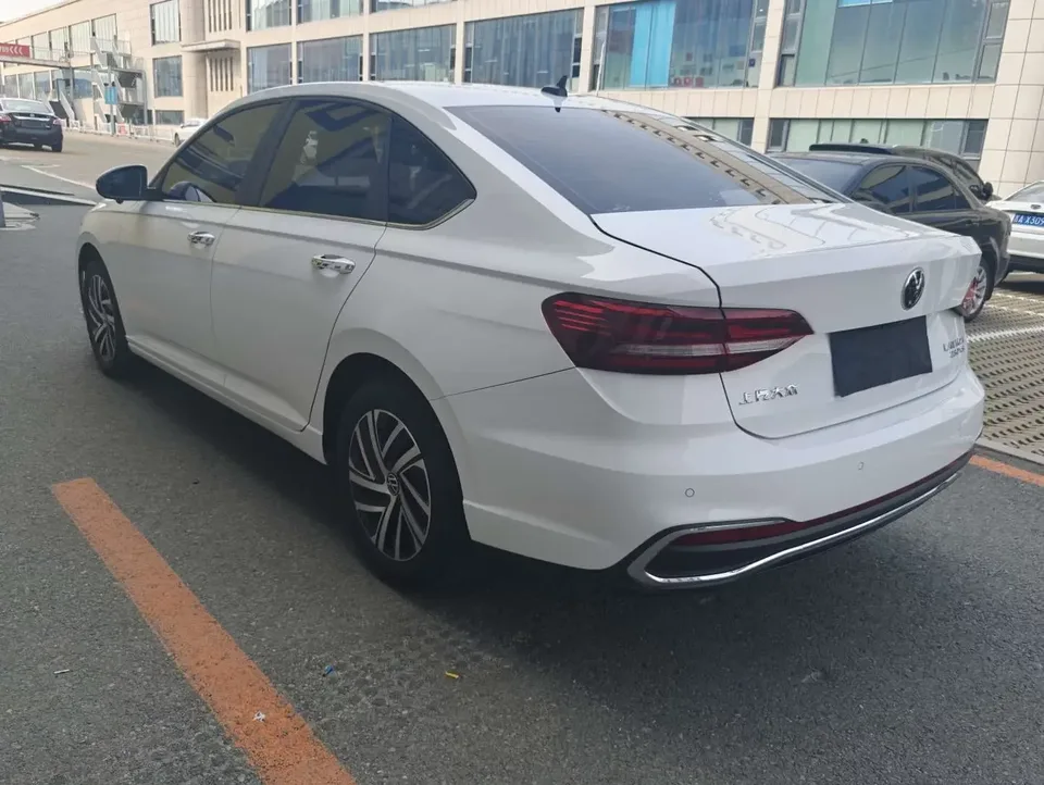 Volkswagen Lavida Lavida 2023 280TSI DSG Full Elegance Edition 2022 — thumbnail 4