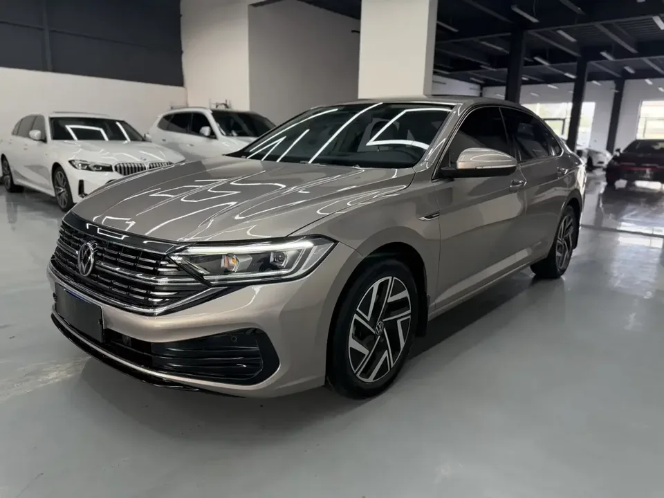 Volkswagen Sagitar Sagitar 2023 280TSI DSG Transcendence Lite 2023 — photo 1, buy with delivery to Moscow