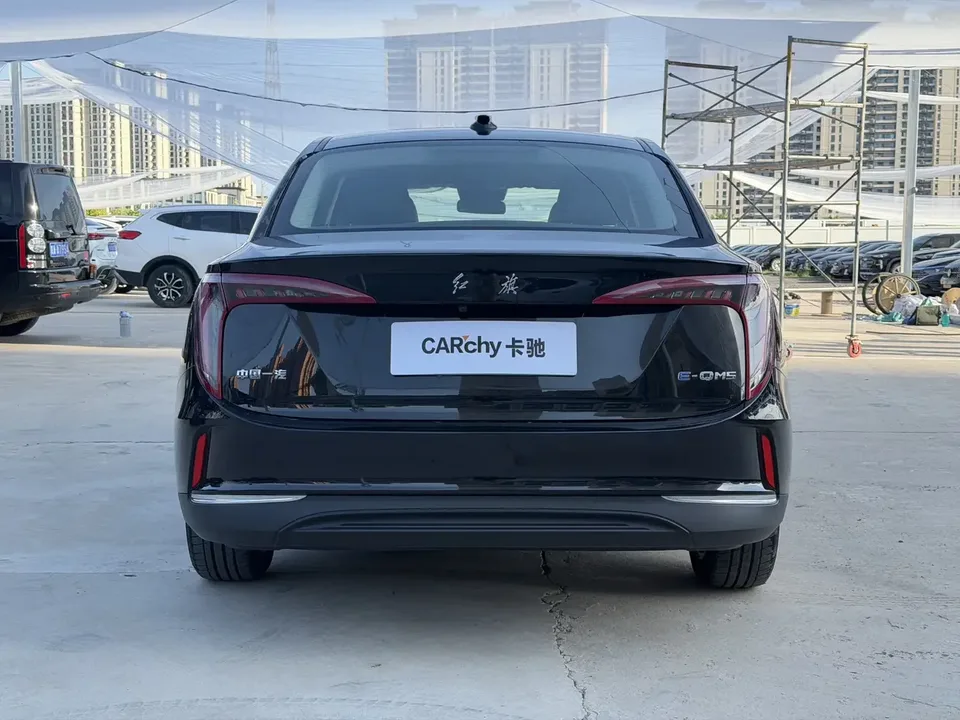 Hongqi E-QM5 Hongqi E-QM5 2023 Basic travel version 2024 — thumbnail 2