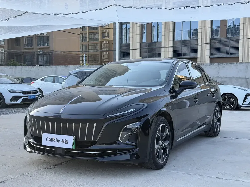 Hongqi E-QM5 Hongqi E-QM5 2023 Basic travel version 2024 — photo 1, buy with delivery to Moscow