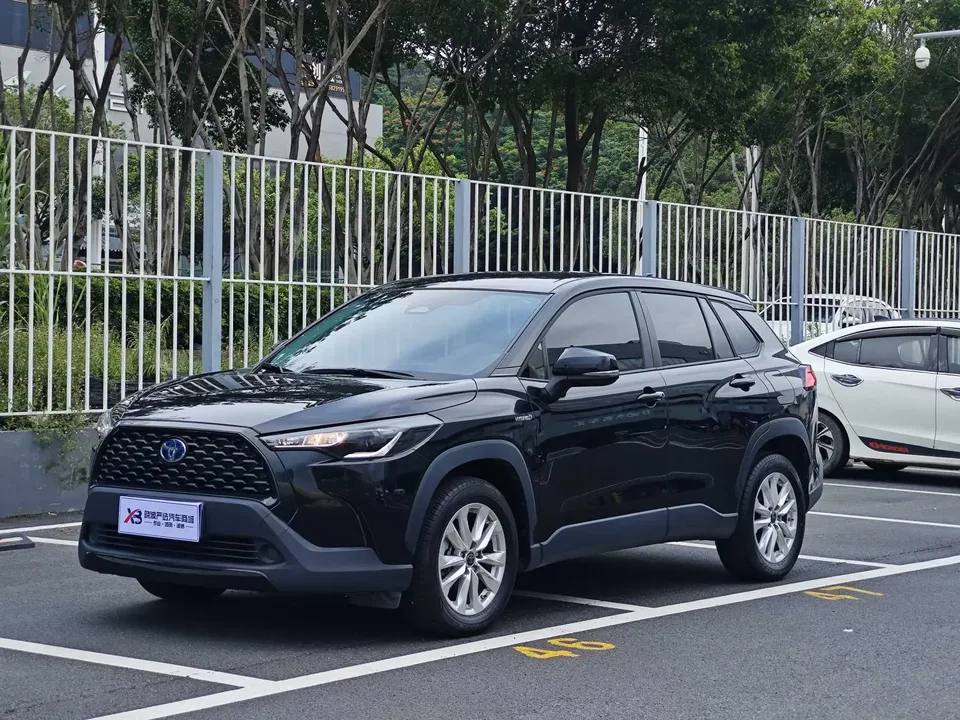 Toyota CorollaCross Corolla Sharp 2023 2.0L CVT Elite Edition 2024 — photo 1, buy with delivery to Moscow