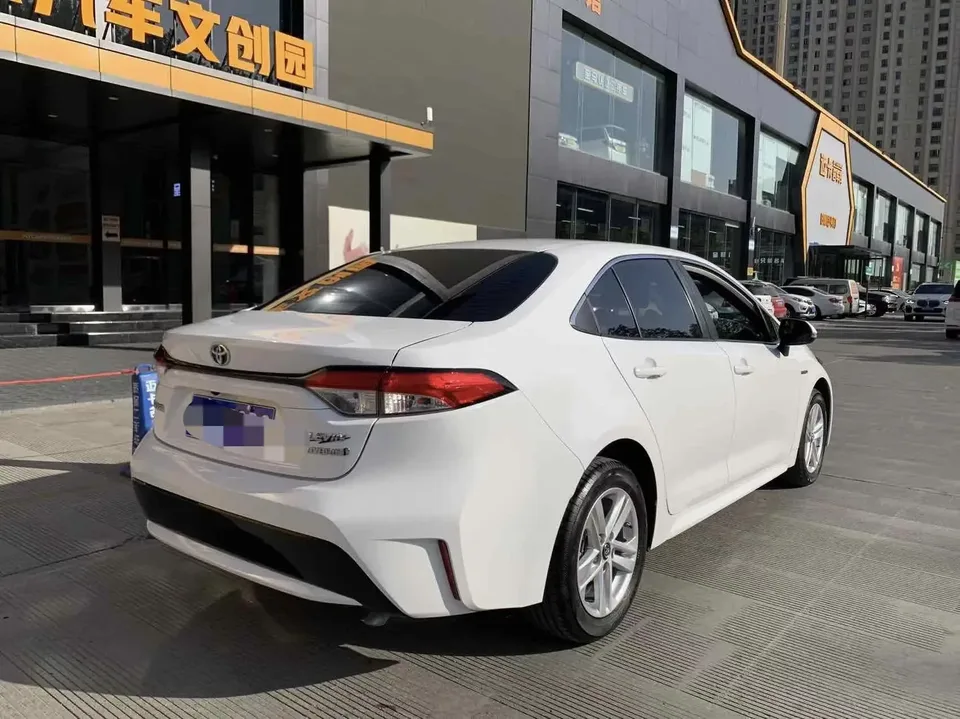 Toyota Levin Lei Ling 2022 185T CVT Technology Edition 2023 — thumbnail 4