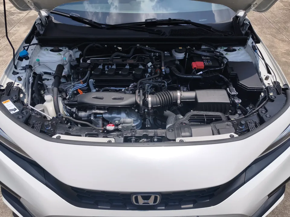 Honda CIVIC Civic 2023 HATCHBACK 240TURBO CVT Extreme Edition 2024 — thumbnail 3