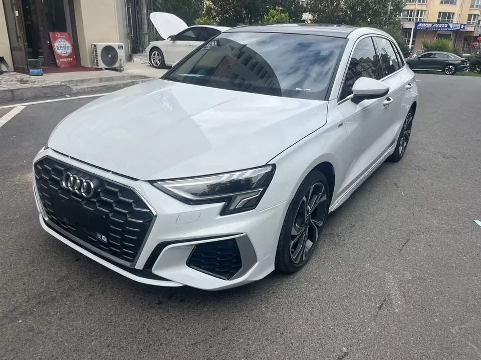 Audi A3 Audi A3 2022 Sportback 35 TFSI Progressive Elegance 2022 — photo 1, buy with delivery to Moscow