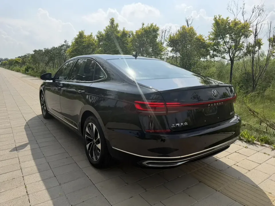 Volkswagen Passat Passat 2023 Modified 280TSI Starry Sky Elite Edition 2023 — thumbnail 2