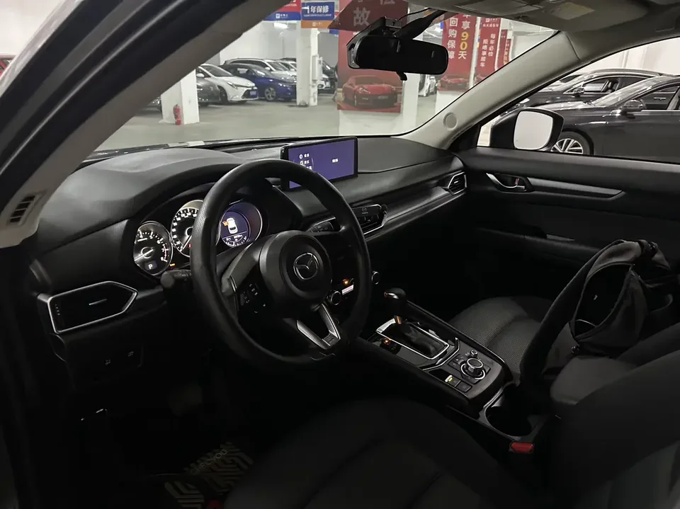 Mazda CX-5 Mazda CX-5 2024 2.0L Automatic 2WD Comfort 2025 — thumbnail 3