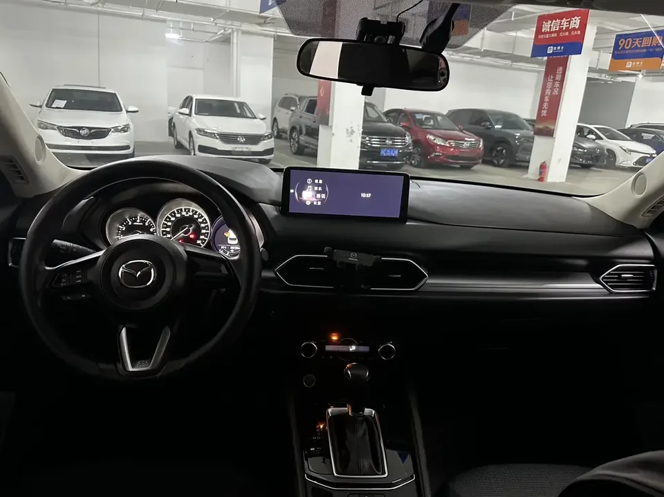Mazda CX-5 Mazda CX-5 2024 2.0L Automatic 2WD Comfort 2025 — thumbnail 5