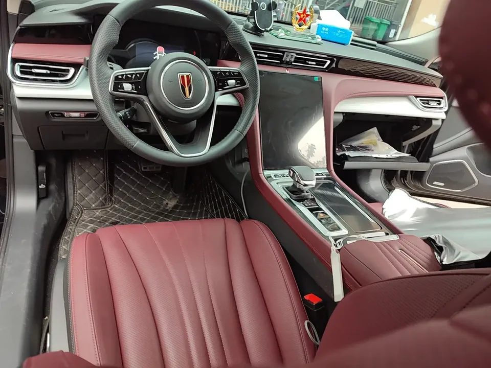 Hongqi H5 Hongqi H5 2025 1.5T DCT Flagship Edition 2024 — thumbnail 2