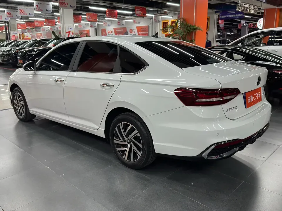 Volkswagen Lavida Lavida 2024 1.5L Automatic Starry Sky 5 Million Edition 2025 — thumbnail 4
