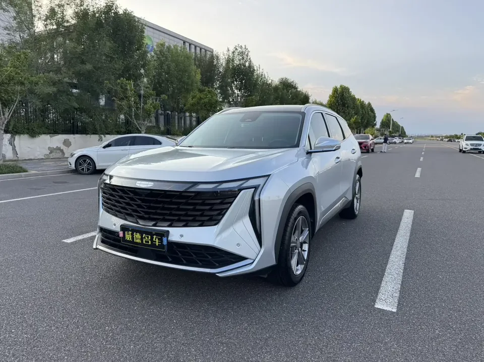 Geely Atlas L Boyue L 2023 1.5TD DCT Luxury 2023 — photo 1, buy with delivery to Moscow