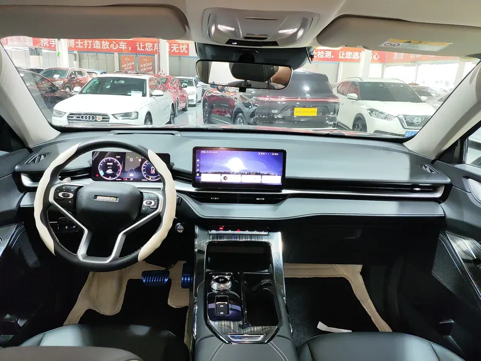 Haval H6 Haval H6 2022 The third generation 1.5T automatic two-wheel drive Max 2024 — thumbnail 2