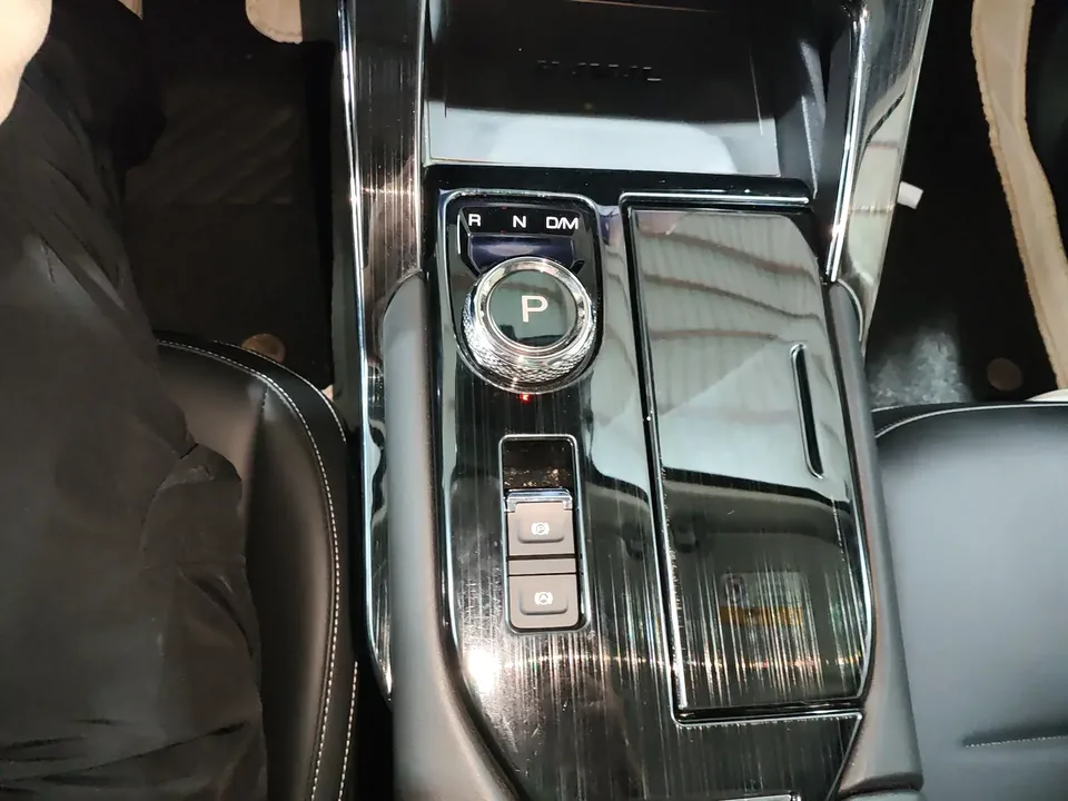 Haval H6 Haval H6 2022 The third generation 1.5T automatic two-wheel drive Max 2024 — thumbnail 3