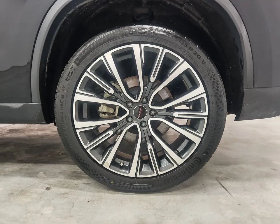 Exeed TXL Stars in the clouds 2024 Lingyun 400T 2WD Star Edition 2024 — thumbnail 3