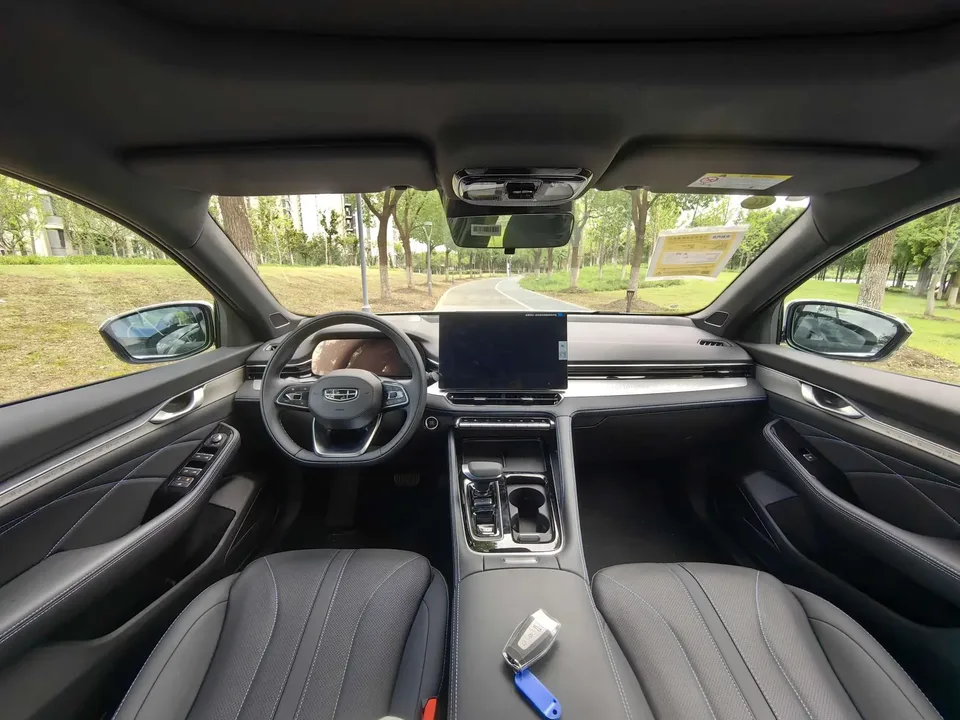 Geely Preface Xing Rui 2025 1.5T Dongfang Yao Jinghong Edition 2025 — thumbnail 5