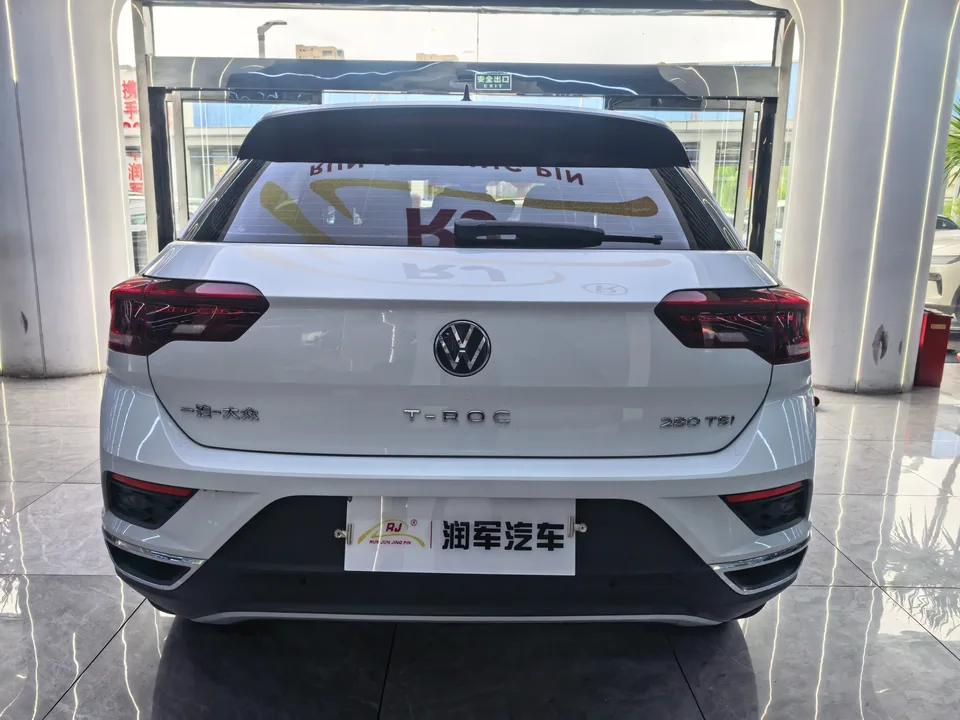 Volkswagen T-Roc TANG 2021 280TSI DSG 2WD Comfort Smart Edition 2023 — thumbnail 2