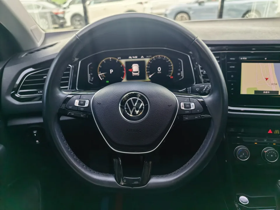 Volkswagen T-Roc TANG 2021 280TSI DSG 2WD Comfort Smart Edition 2023 — thumbnail 4