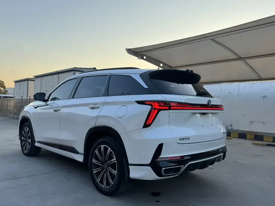 Changan CS75PLUS Changan CS75 PLUS 2023 The third generation 1.5T automatic premium model 2023 — thumbnail 2