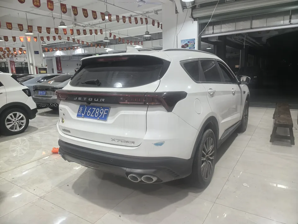 Jetour Jietu X70 PLUS Jietu X70 PLUS 2023 1.5T DCT Brave PLUS 7-seater 2023 — thumbnail 2