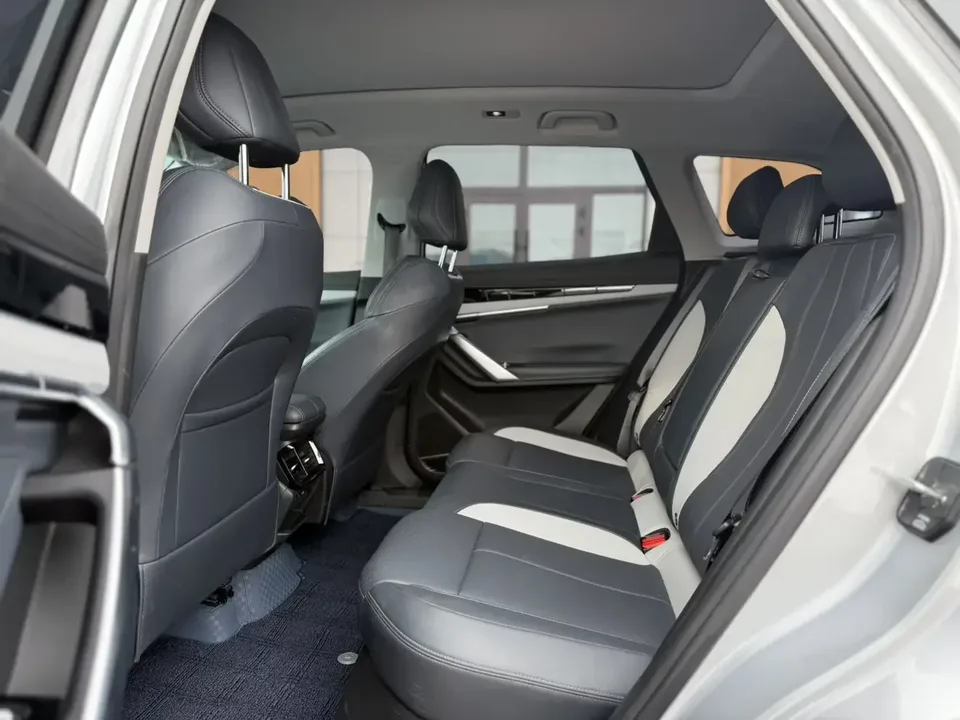 Geely Atlas L Boyue L 2024 1.5TD DCT Longteng Edition 2024 — thumbnail 3