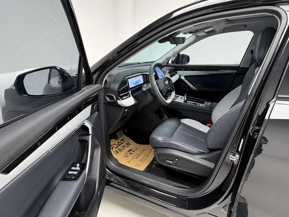 Geely Atlas L Boyue L 2024 1.5TD DCT Premium Edition 2025 — thumbnail 4