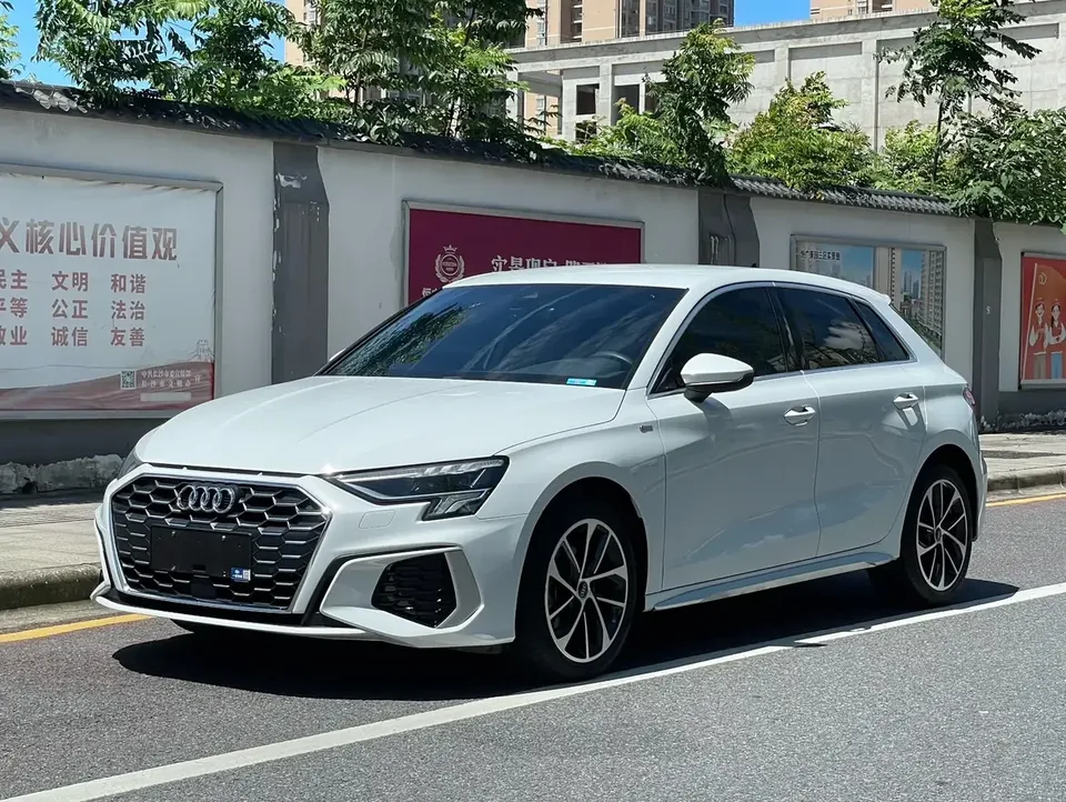 Audi A3 Audi A3 2022 Sportback 35 TFSI: A progressive sports model 2022 — фото 1, купить с доставкой в Москву