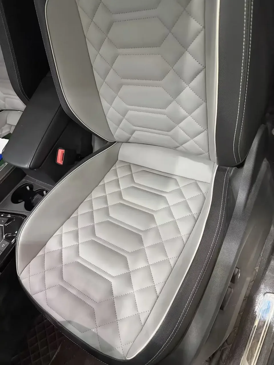 Volkswagen Tayron Tanyue 2023 280TSI 2WD Luxury Plus Advanced Edition 2023 — thumbnail 5