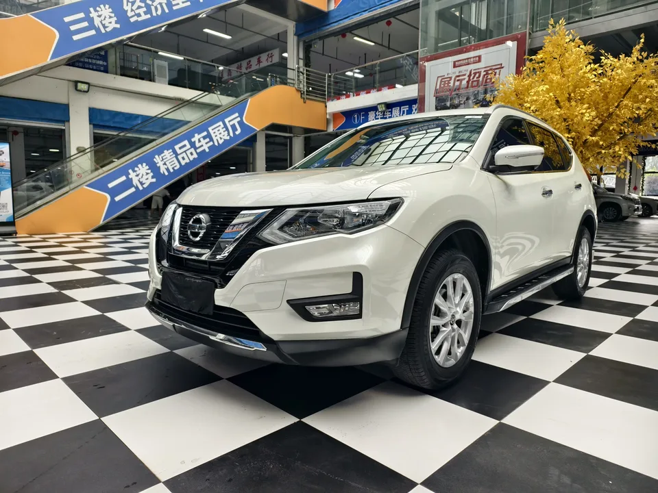 Nissan X-Trail Qijun 2022 2.0L 2WD Smart Link Premium Edition 2023 — photo 1, buy with delivery to Moscow