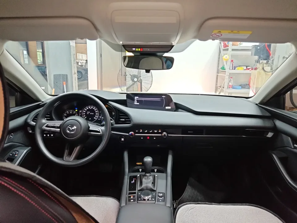 Mazda Axela Mazda3 Angkesela 2023 2.0L Automatic Quality Edition 2024 — thumbnail 2