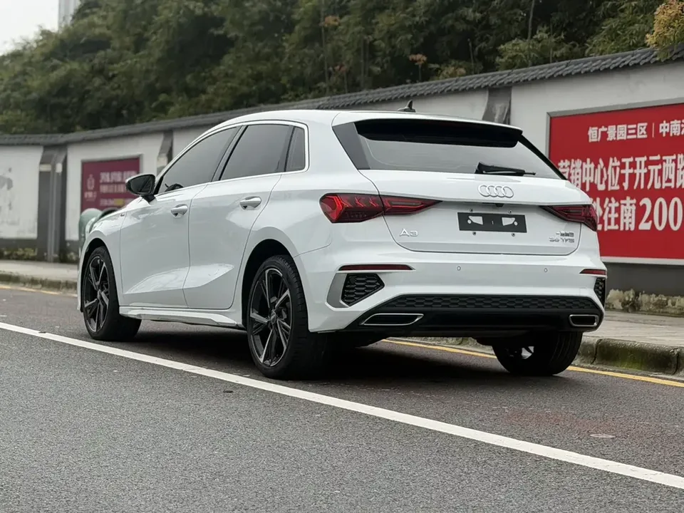 Audi A3 Audi A3 2022 Sportback 35 TFSI Stylish and sporty 2022 — thumbnail 5