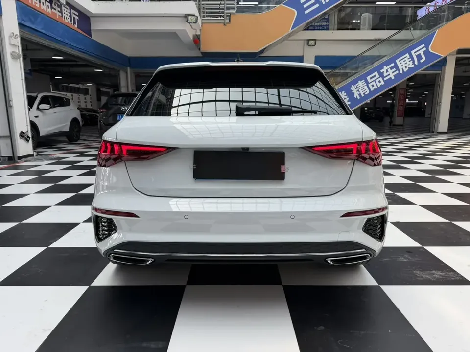 Audi A3 Audi A3 2023 Sportback 35 TFSI Stylish and sporty 2023 — thumbnail 2