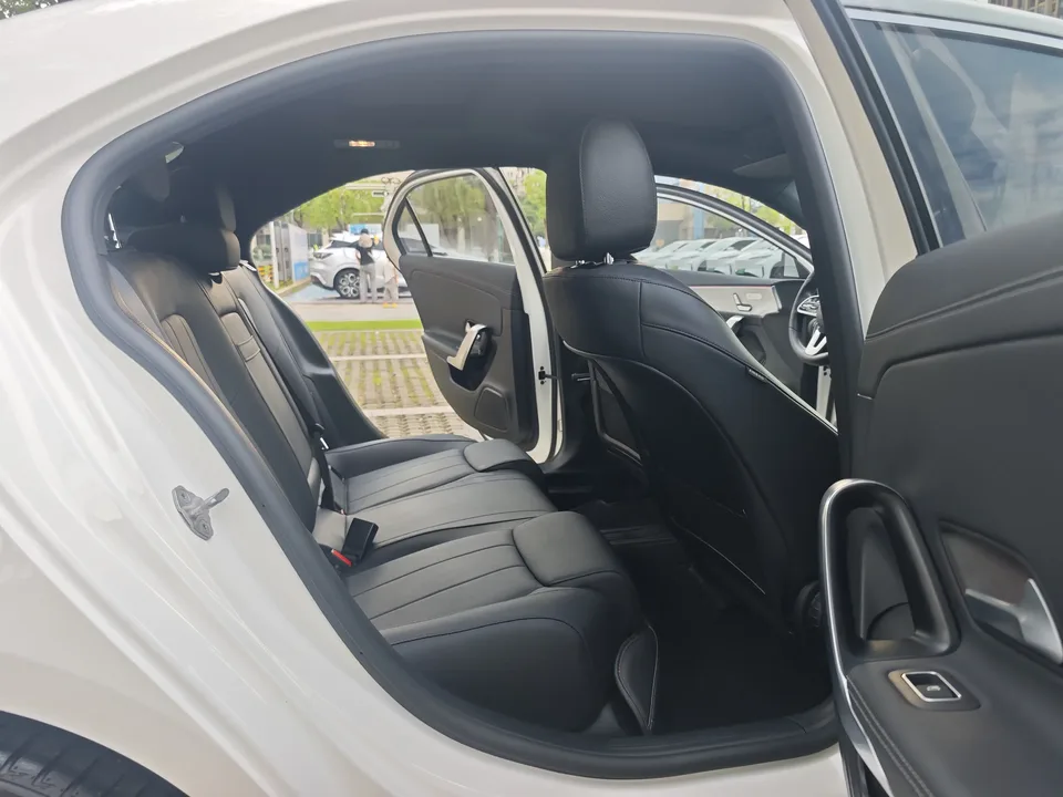 Mercedes-Benz Klasa A Mercedes Benz A Class 2022 A 180L 2022 — thumbnail 4