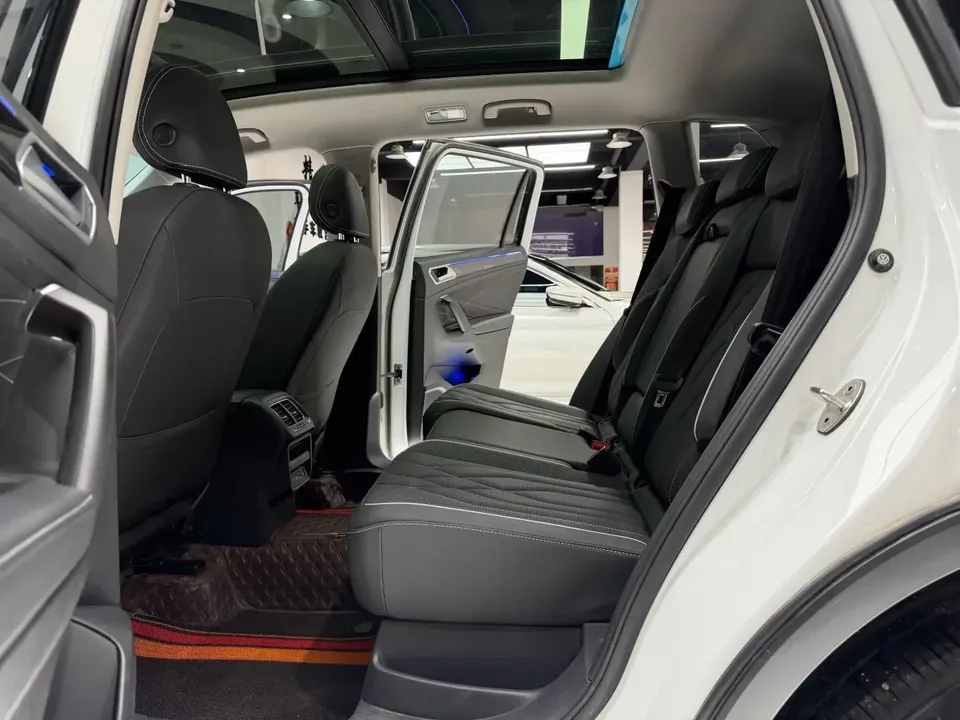 Volkswagen Tiguan L Tiguan L 2023 280TSI Limited Edition 2023 — thumbnail 5