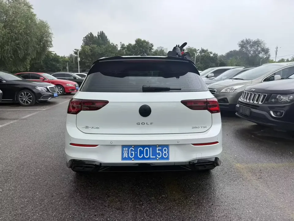 Volkswagen Golf golf 2024 280TSI DSG R-Line 50 Years Legend Edition 2025 — thumbnail 2