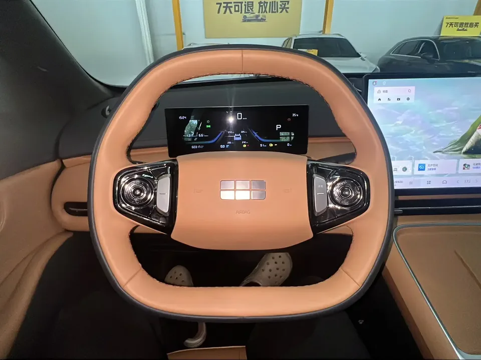 Geely Galaxy Starship 7 EM-i Galaxy Starship 7 EM-i 2025 55KM Departure Edition 2025 — thumbnail 4