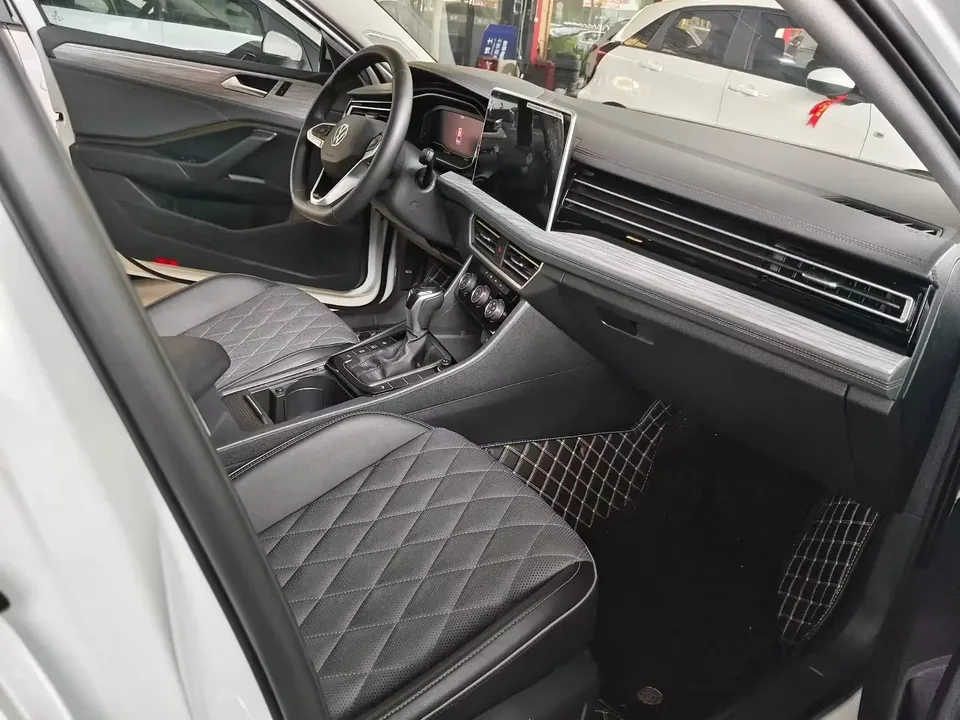 Volkswagen Sagitar Sagitar 2024 300TSI DSG Beyond Edition 2024 — thumbnail 2