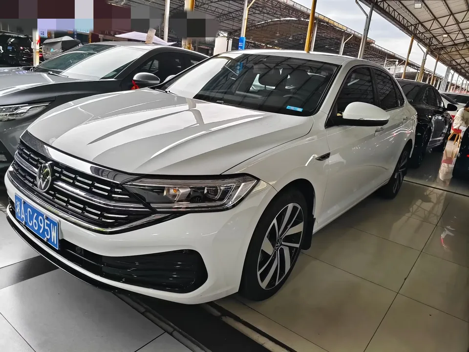 Volkswagen Sagitar Sagitar 2024 300TSI DSG Beyond Edition 2024 — photo 1, buy with delivery to Moscow