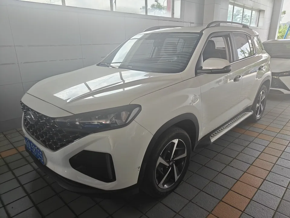 Hyundai ix35 Hyundai ix35 2021 240T GDi DCT 2WD Leading Edition GLS 2023 — photo 1, buy with delivery to Moscow