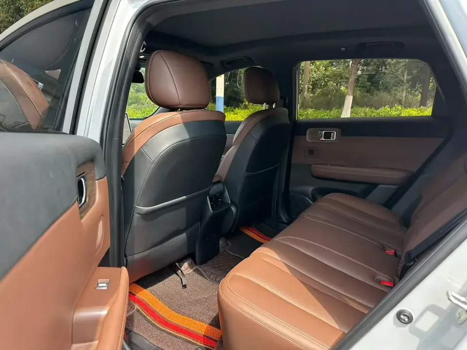 Wuling Starlight S PHEV Wuling Starlight S PHEV 2024 130km Flagship 2025 — thumbnail 3