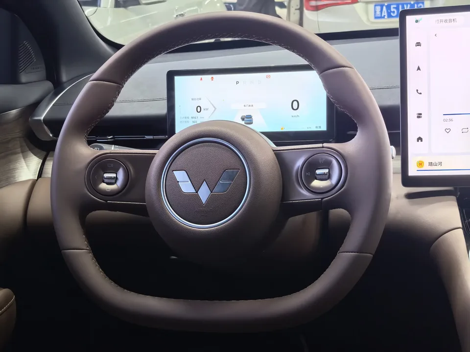 Wuling Starlight S PHEV Wuling Starlight S PHEV 2024 130km Pilot 2026 — thumbnail 4