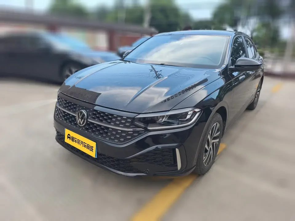 Volkswagen Lavida Lavida 2024 1.5L Automatic Starry Sky 5 Million Edition 2024 — photo 1, buy with delivery to Moscow